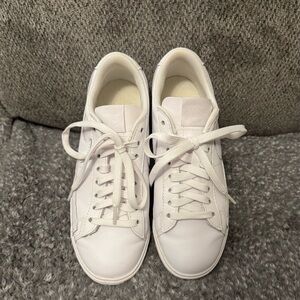 Nike White Sneakers Women sz 6